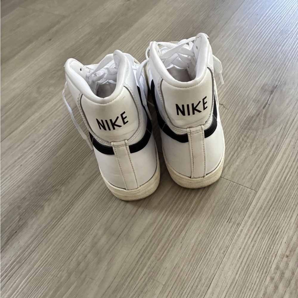 Nike Women's Blazer High Top White and Black Sneakers - Picture 4 of 6